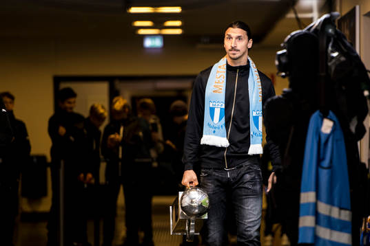 Malmö FFs Zlatan Ibrahimovic kommer ut med Lennart