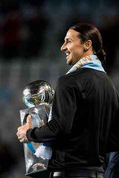 Malmö FFs Zlatan Ibrahimovic kommer ut med Lennart