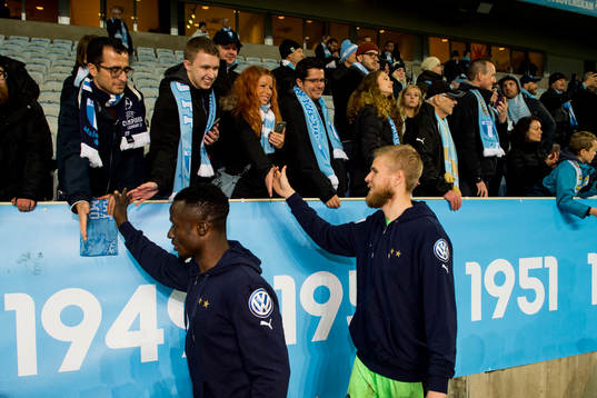 Malmö FFs Bonke Innocent och målvakt Fredrik Andersson