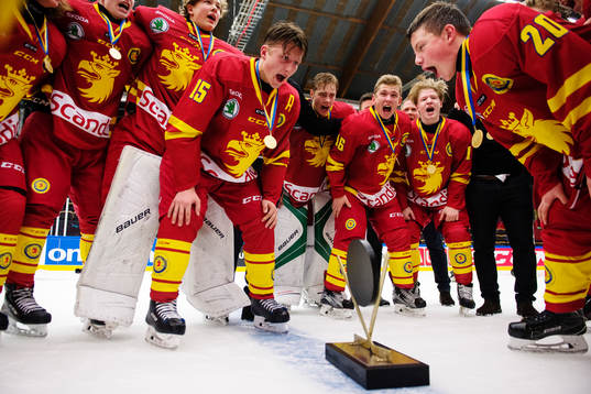 Skånes Oskar Magnusson, Hugo Nilsson och  Victor