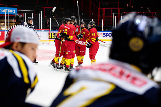 Skånes Jonatan Svensson och Victor Stjernborg jublar med