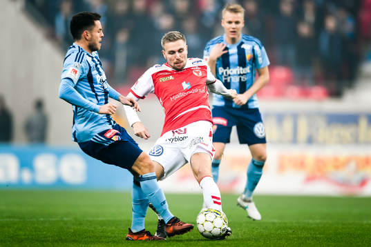 Kalmars Jonathan Ring och Djurgårdens Kerim Mrabti