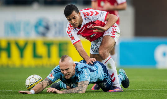 Kalmars Harmeet Singh och Djurgårdens Magnus Eriksson