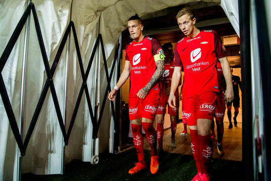 Vito Wormgoor and Peter Orry Larsen of Brann
