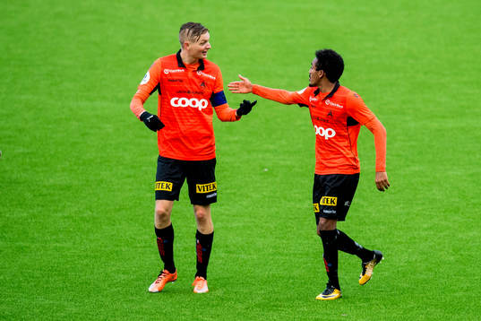 Bläddra bland fler bilder av Football, Obos-ligaen, Åsane - Start