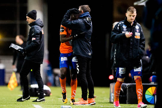 Edwin Gyasi and Trond Fredriksen, head coach of Aalesund,