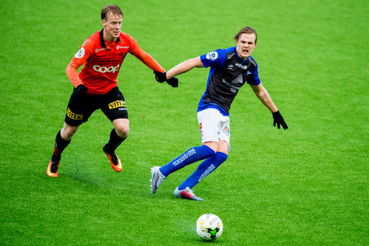 Simen Helland Lassen of Åsane and Tobias Christensen of