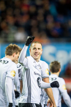 Milan Jevtovic of Rosenborg celebrates 1-0 with his