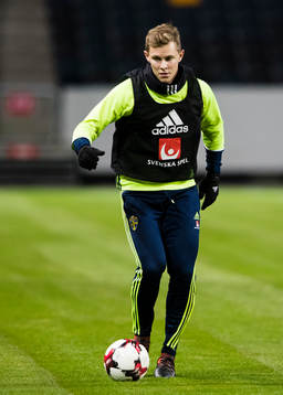 Sveriges Emil Krafth