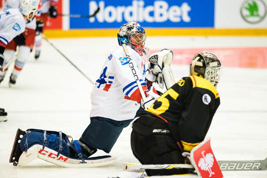 goalkeeper Chet Pickard of Adler Mannheim prior the CHL