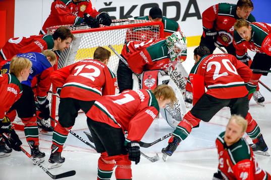 Frölunda samlade innan ishockeymatchen i CHL mellan