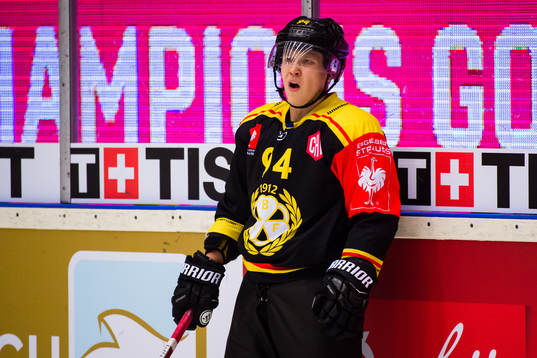 Henrik Larsson of Brynäs looks dejected