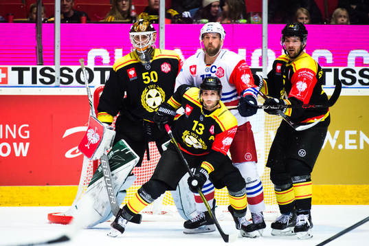 Goalkeeper Linus Fernström, Ryan Gunderson, Simon