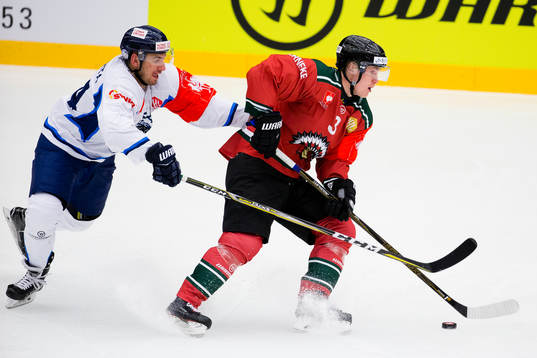 Liberec Filip Pyrochta mot Frölundas Carl Grundström