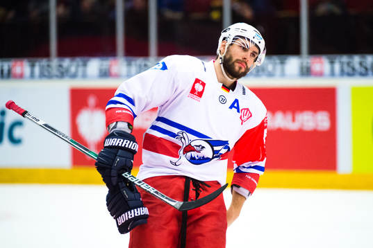 Christoph Ullmann of Adler Mannheim looks dejected