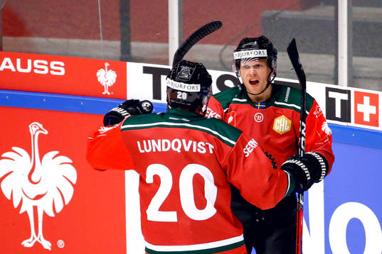 Frölundas Ryan Lasch och Joel Lundqvist jublar