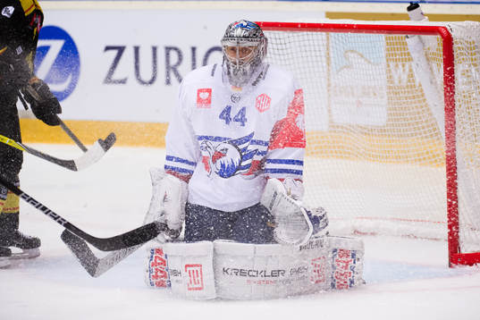 goalkeeper Dennis Endras of Adler Mannheim