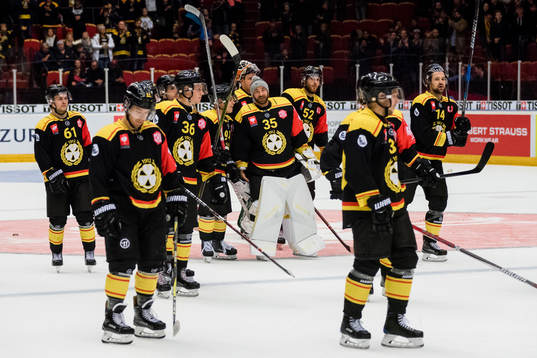 Players of Brynäs celebrates