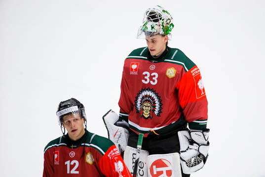 Frölundas målvakt Johan Mattsson deppar