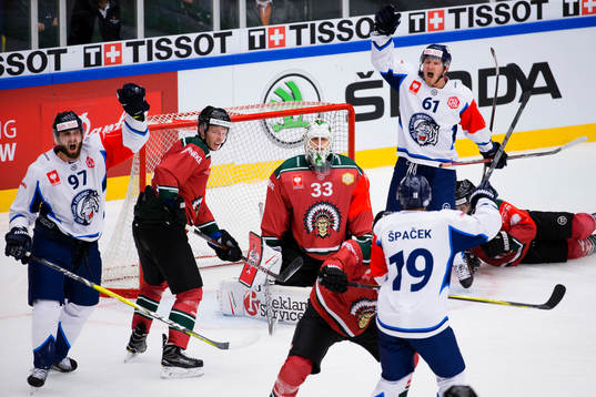 Frölundas målvakt Johan Mattsson deppar