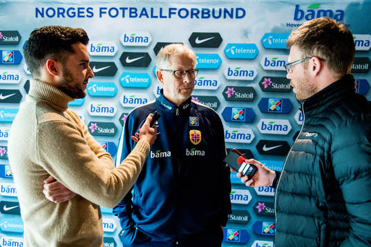 Lars Lagerbäck, head coach of Norway, speaks to