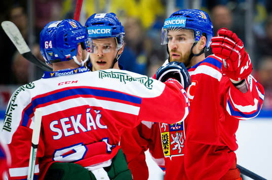 Tjeckiens Jakub Nakladal gör 0-1 och jublar