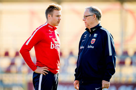 Alexander Toft Søderlund and Lars Lagerbäck, head coach
