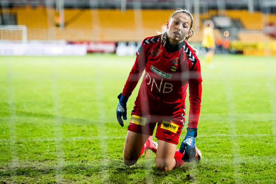 Goalkeeper Cecilie Fiskerstrand of LSK Kvinner looks