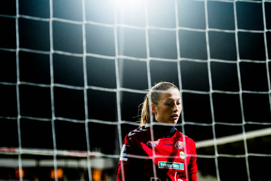 Goalkeeper Cecilie Fiskerstrand of LSK Kvinner looks
