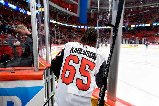 Ottawas Erik Karlsson äntrar isen