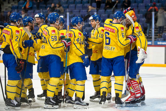 Sweden wins, Patrik Hersley #6, Sweden, Magnus Helleberg