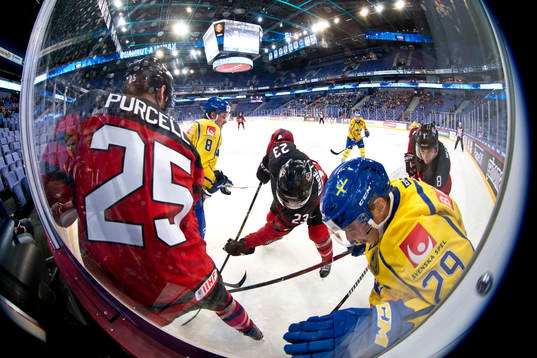 Teddy Purcell #25, Canada, Johan Fransson #8, Sweden,
