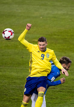 Sveriges Marcus Berg och Italiens Leonardo Bonucci