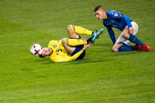 Sveriges Marcus Berg har ont
