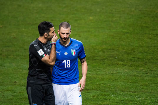 Italiens målvakt Gianluigi Buffon och Leonardo Bonucci