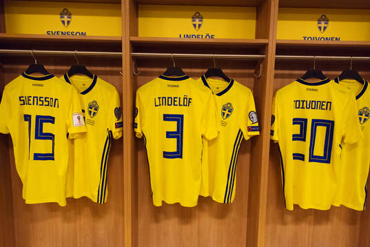 Matchtröjor för Gustav Svensson, Victor Nilsson Lindelöf