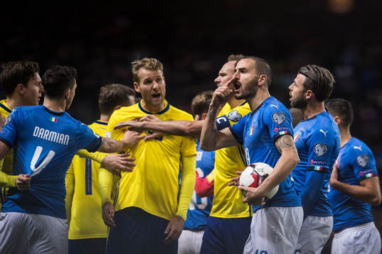 Bråkigt mellan Sveriges och Italiens spelare