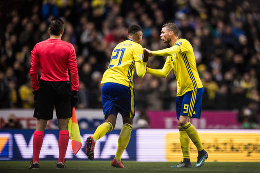 Sveriges Marcus Berg byts ut till förmån för Isaac Kiese