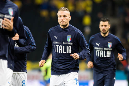 Italiens Ciro Immobile värmer upp före  fotbollsmatchen i