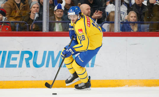 Dennis Everberg #18, Sweden