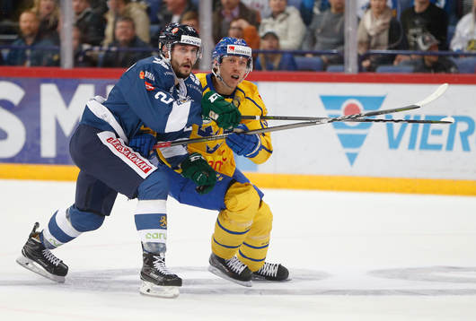 Jesse Virtanen #21, Finland and John Norman #37, Sweden