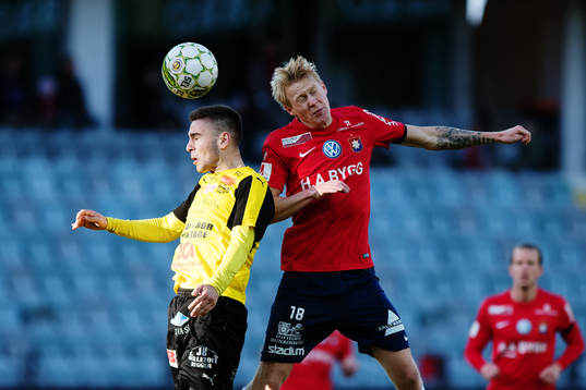 Mjällbys Mirza Halvadzic och Örgrytes Jacob Ericsson i