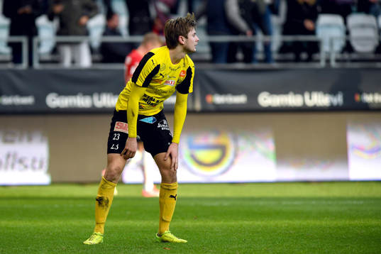 Mjällbys Axel Noren deppar