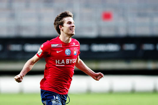 Örgrytes Daniel Paulson jublar