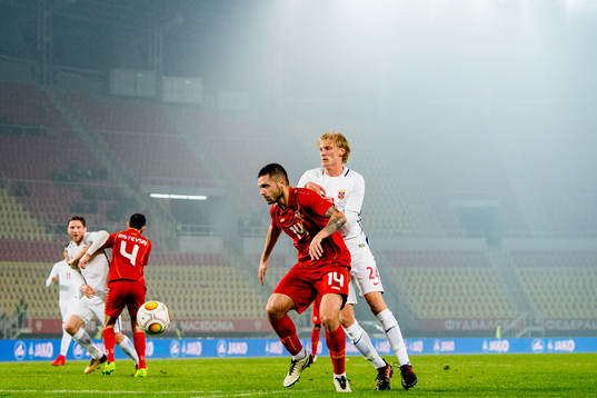 Darko Velkovski of Macedonia and Morten Thorsby of Norway