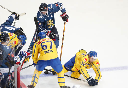 f27	Petri Kontiola #27, Finland, r67	Linus Omark #67 and