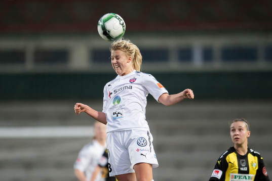 Rosengårds Sophie Sundqvist nickar