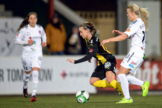 Hammarbys Julia Zigiotti Olme och Rosengårds Sophie