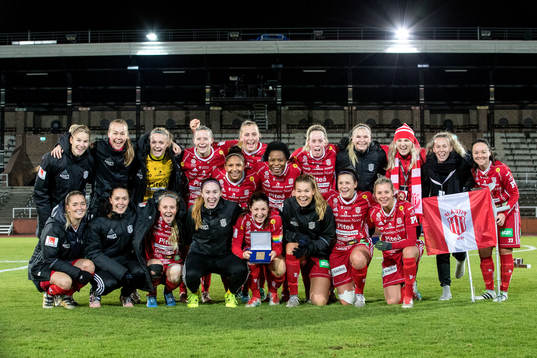 Piteås spelare jublar över fjärdeplatsen