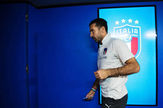 Gianluigi Buffon lämnar Italiens fotbollslandslags